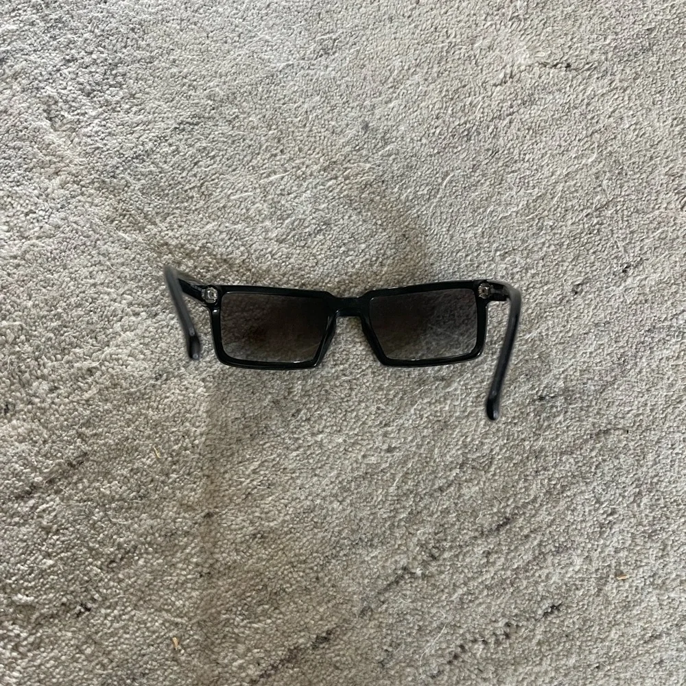 Prada rectangular sunglasses - Picture 4 of 5